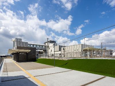 南側屋外交流広場