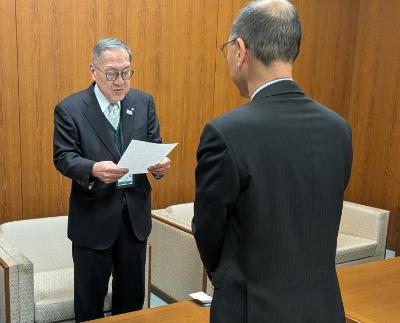 要望書提出（岡山県後期高齢者医療広域連合にて）